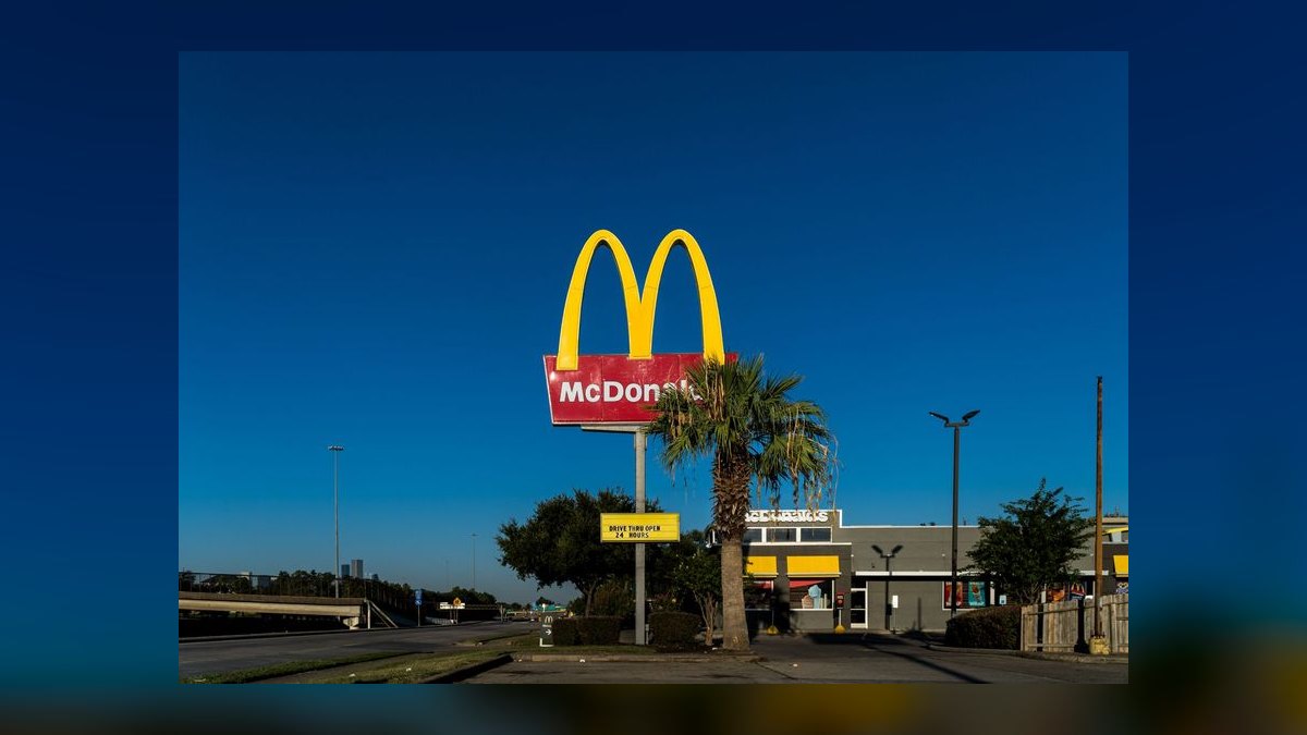 Should I open or buy a McDonald's franchise in 2027 — figure 10