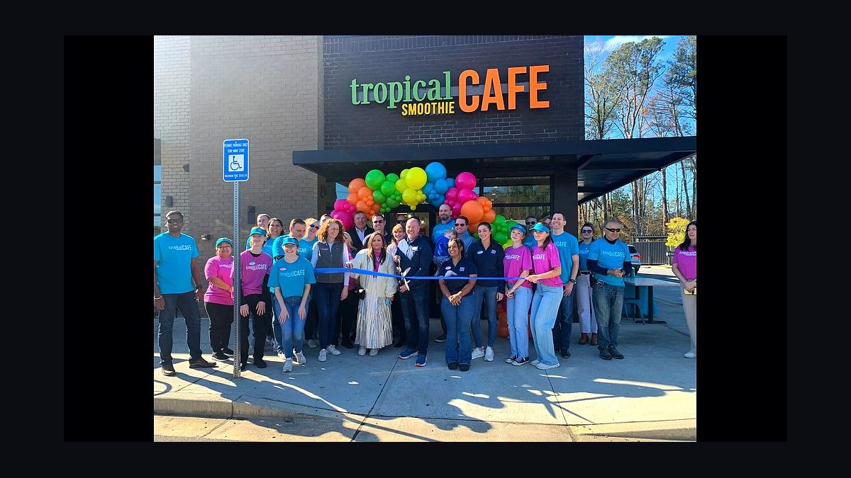 Should I open or buy a Tropical Smoothie Cafe franchise in 2027 — figure 2