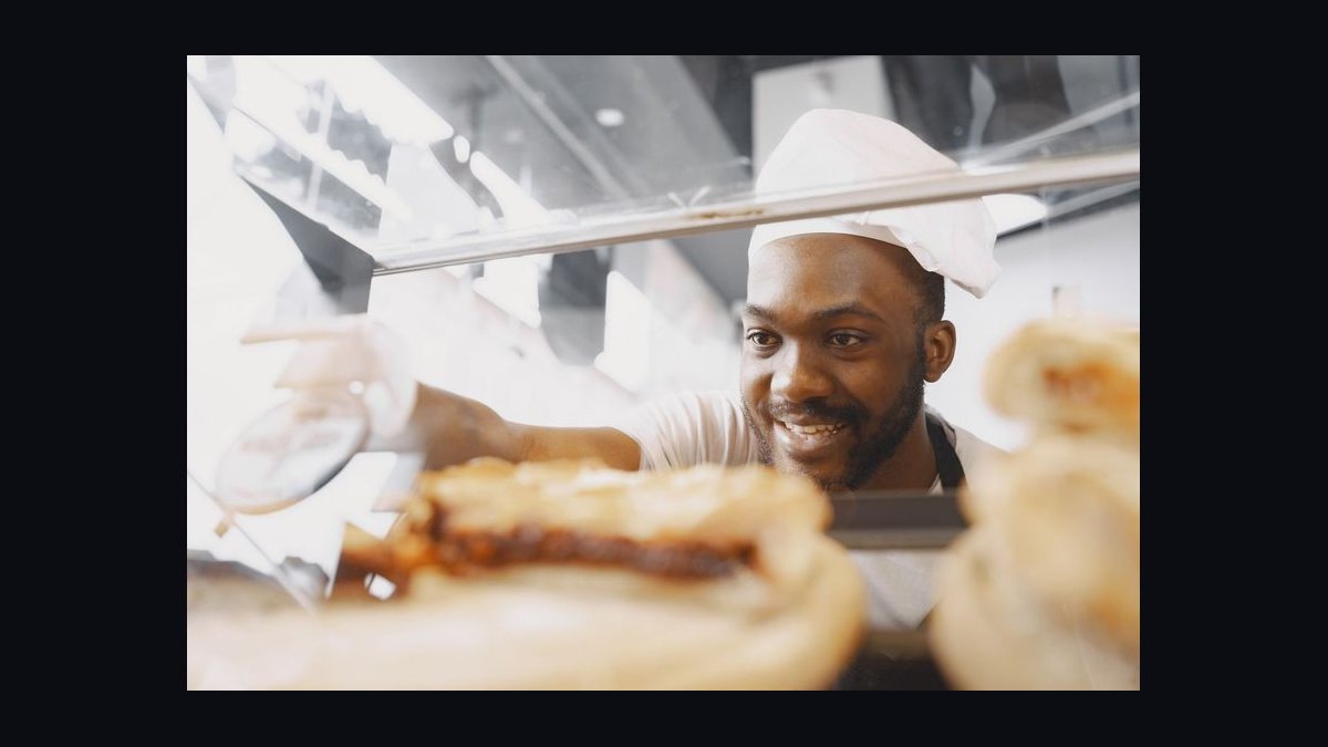 Should I open or buy a Panera Bread franchise in 2027 — figure 4