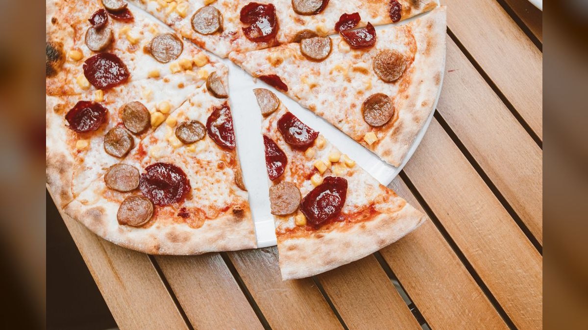 Should I open or buy a Marco's Pizza franchise in 2027 — figure 1