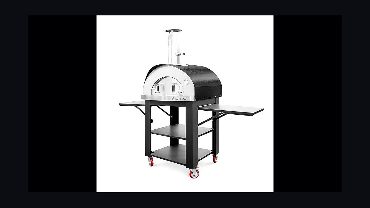 Should I open or buy a Domino's franchise in 2027?