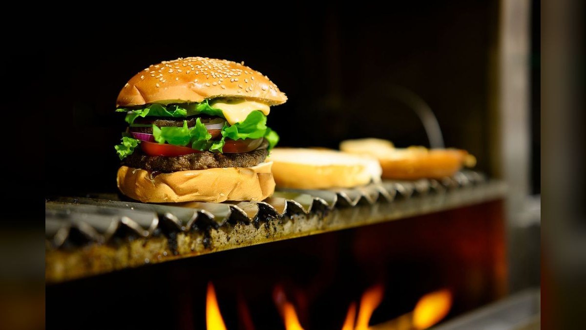 Should I open or buy a Burger King franchise in 2027?