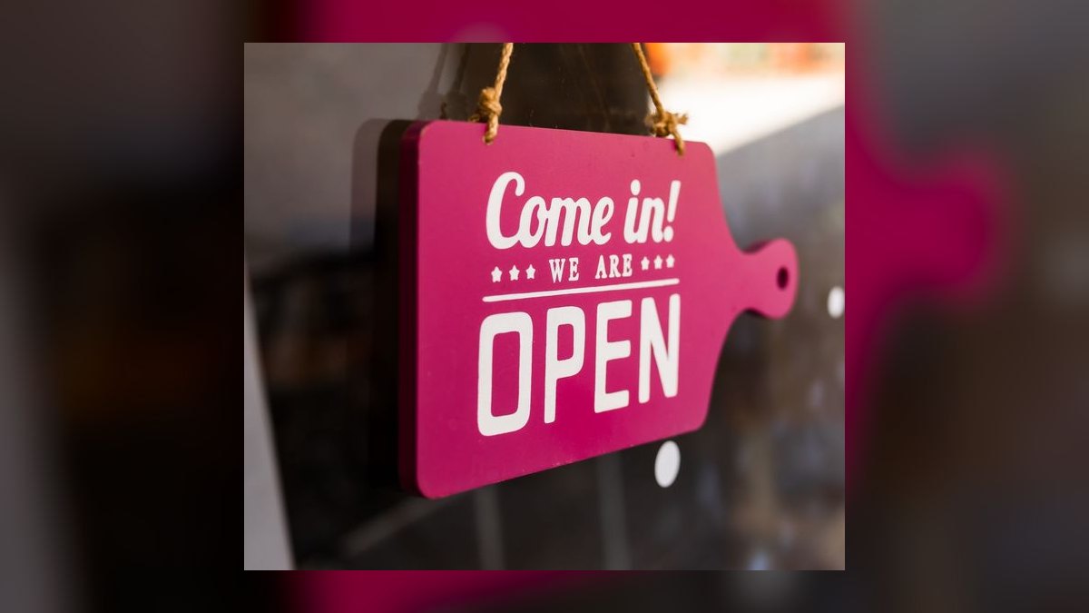 Should I open or buy a Baskin-Robbins franchise in 2027 — figure 8