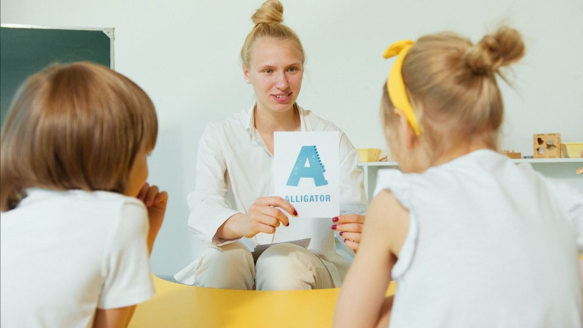 Should I open or buy a KinderCare franchise in 2027?