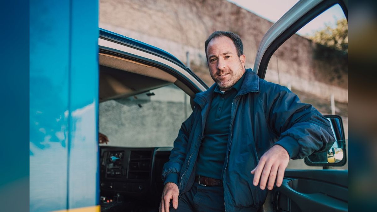 Should I open or buy a Stanley Steemer franchise in 2027?