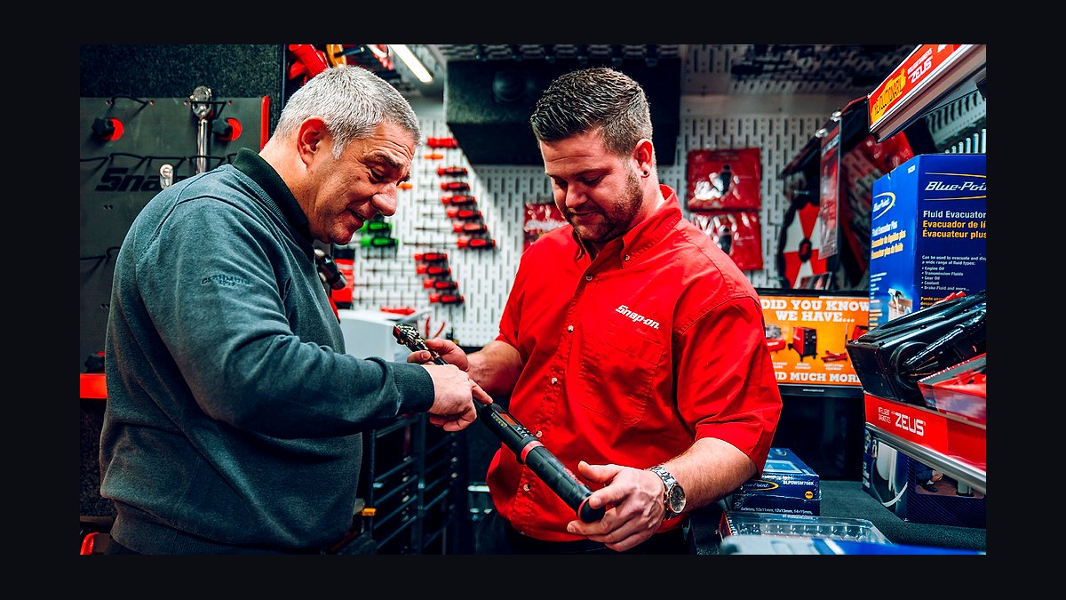 Should I open or buy a Snap-on Tools franchise in 2027?