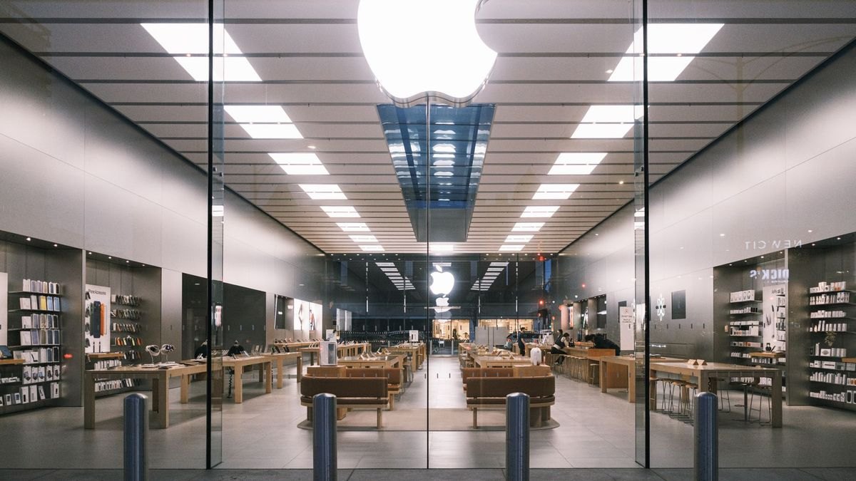 Should I open or buy a UPS Store franchise in 2027 — figure 4