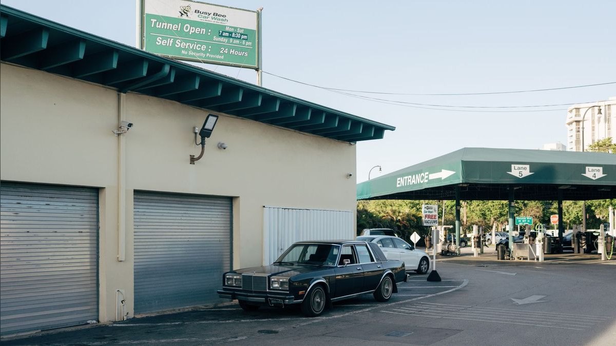 Should I open or buy a Jiffy Lube franchise in 2027 — figure 3