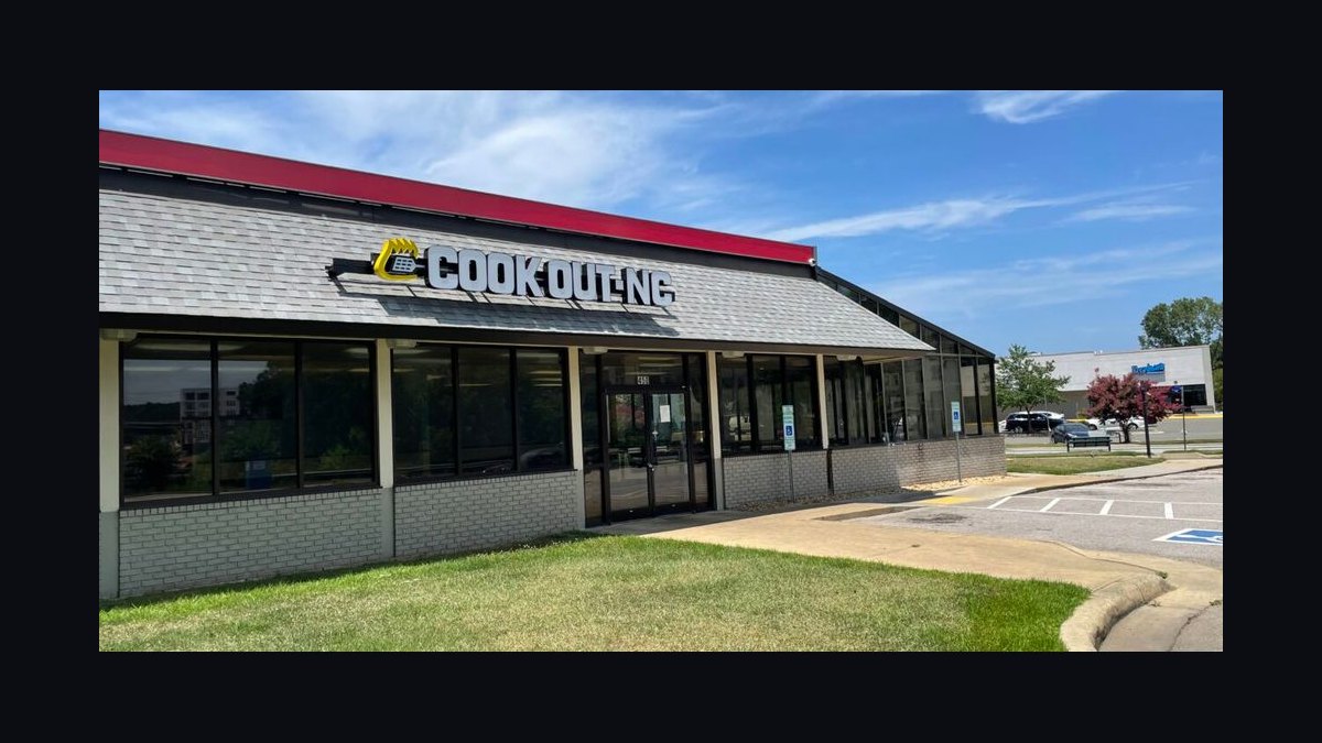 Should I open or buy a Cook Out franchise in 2027?