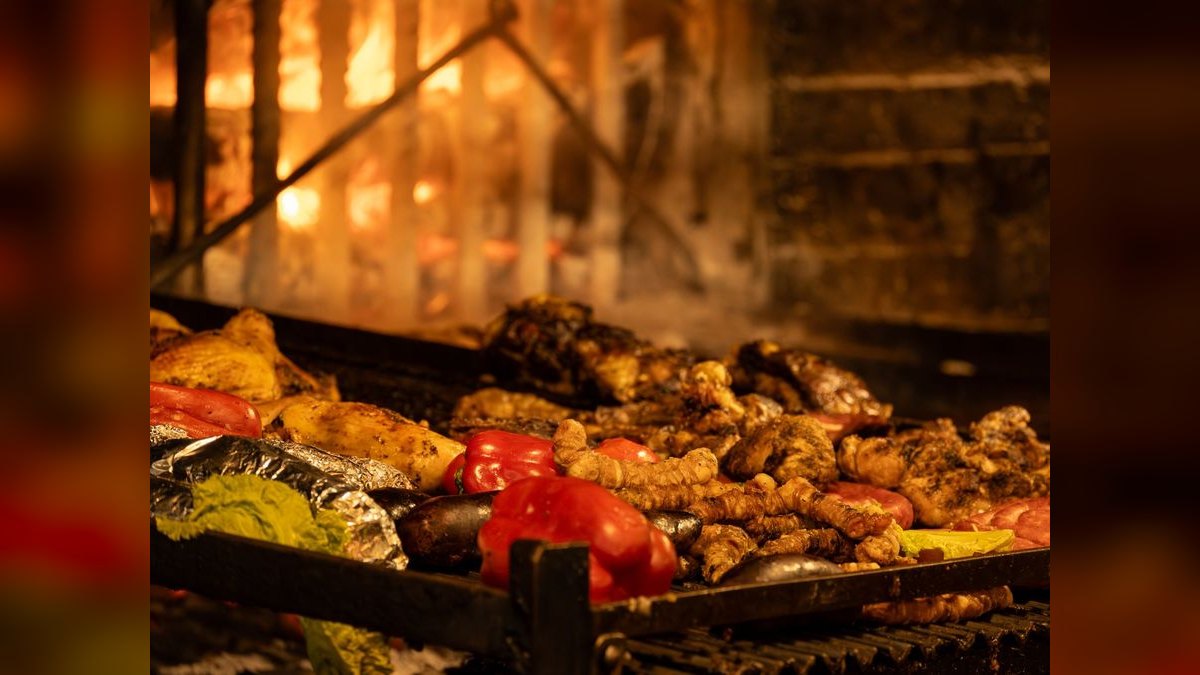 Should I open or buy a Pollo Loco franchise in 2027?
