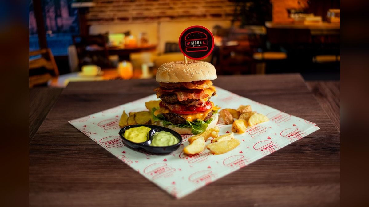 Should I open or buy a Carl's Jr franchise in 2027 — figure 4