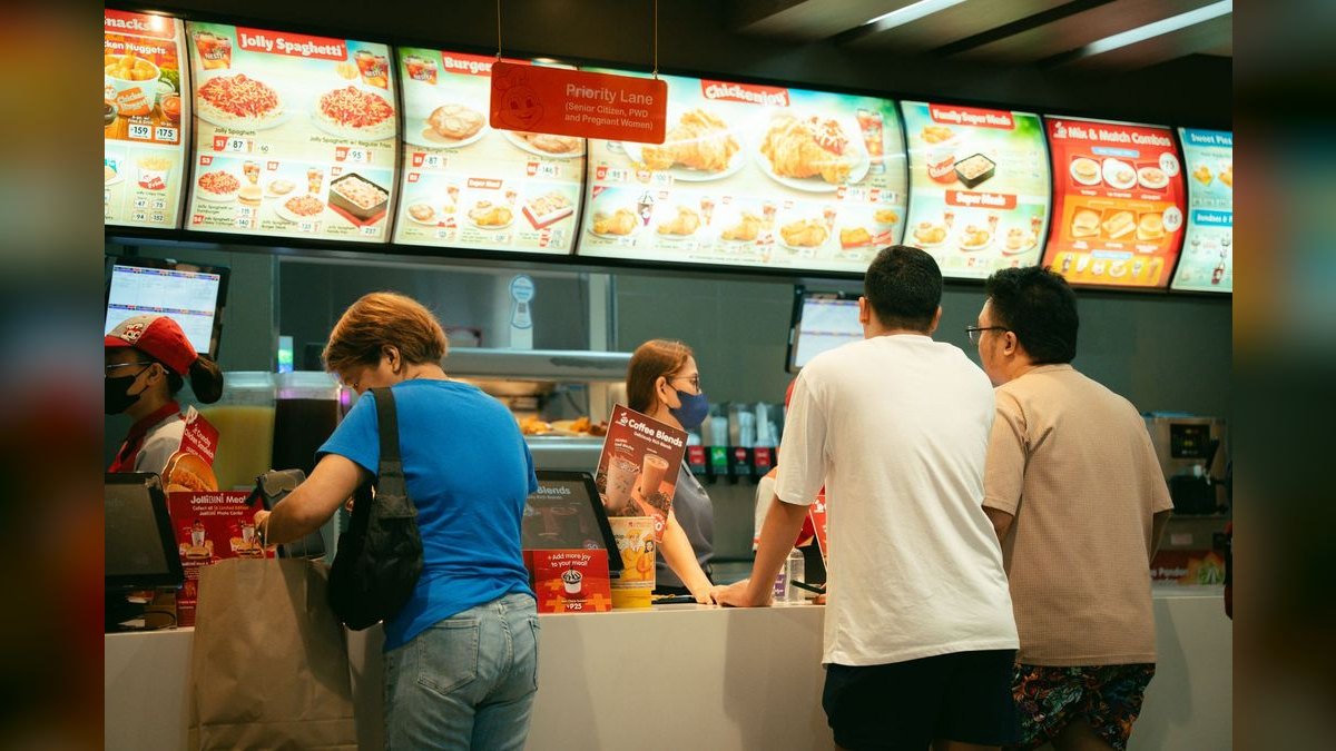 Should I open or buy a Popeyes franchise in 2027 — figure 3