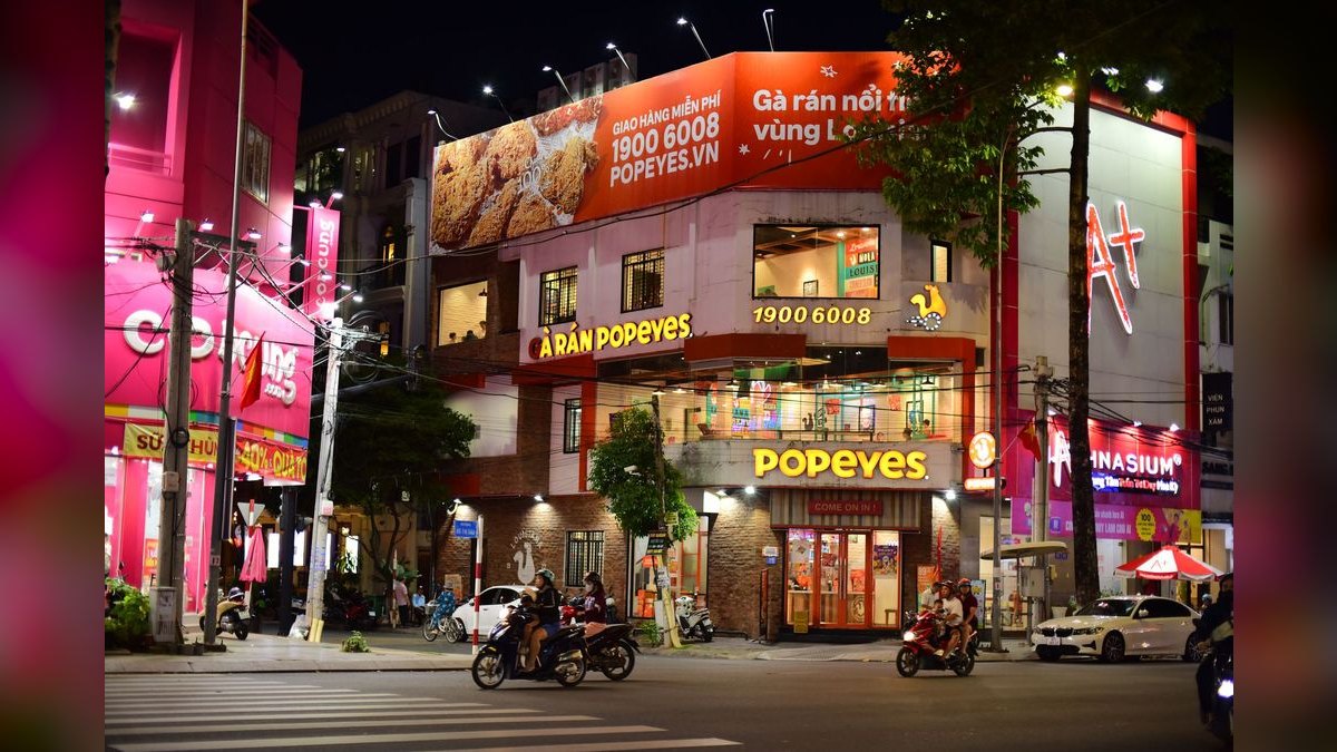 Should I open or buy a Popeyes franchise in 2027?