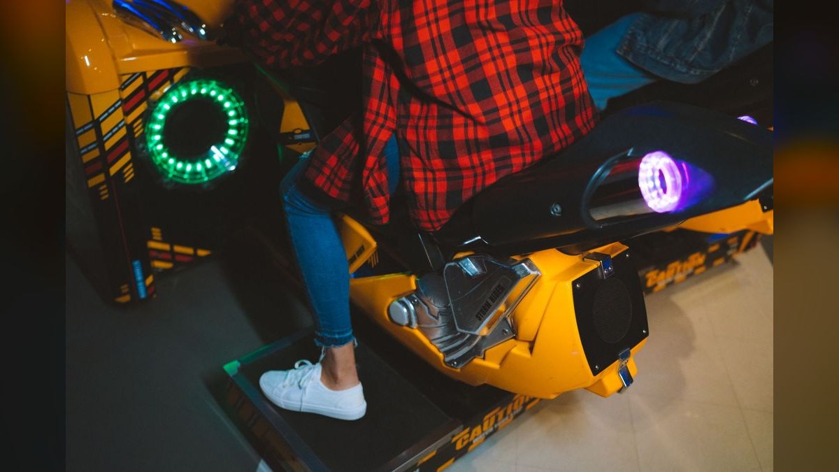 Should I open or buy a Dave & Buster's franchise in 2027 — figure 4