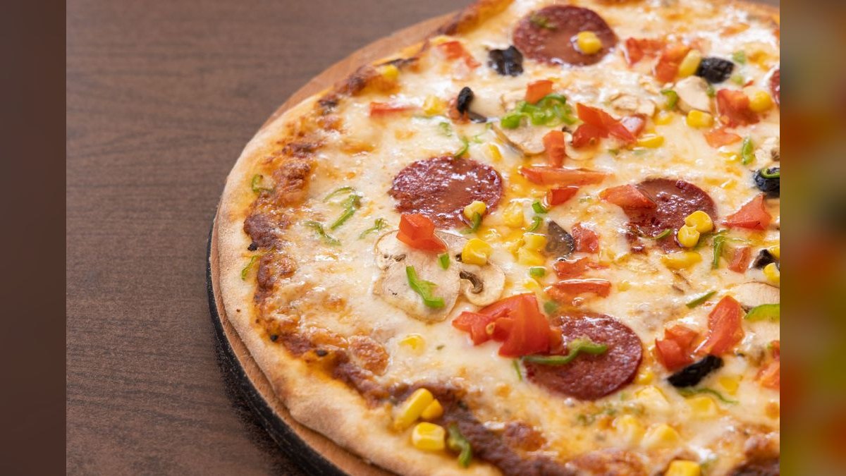 Should I open or buy a Pieology franchise in 2027?