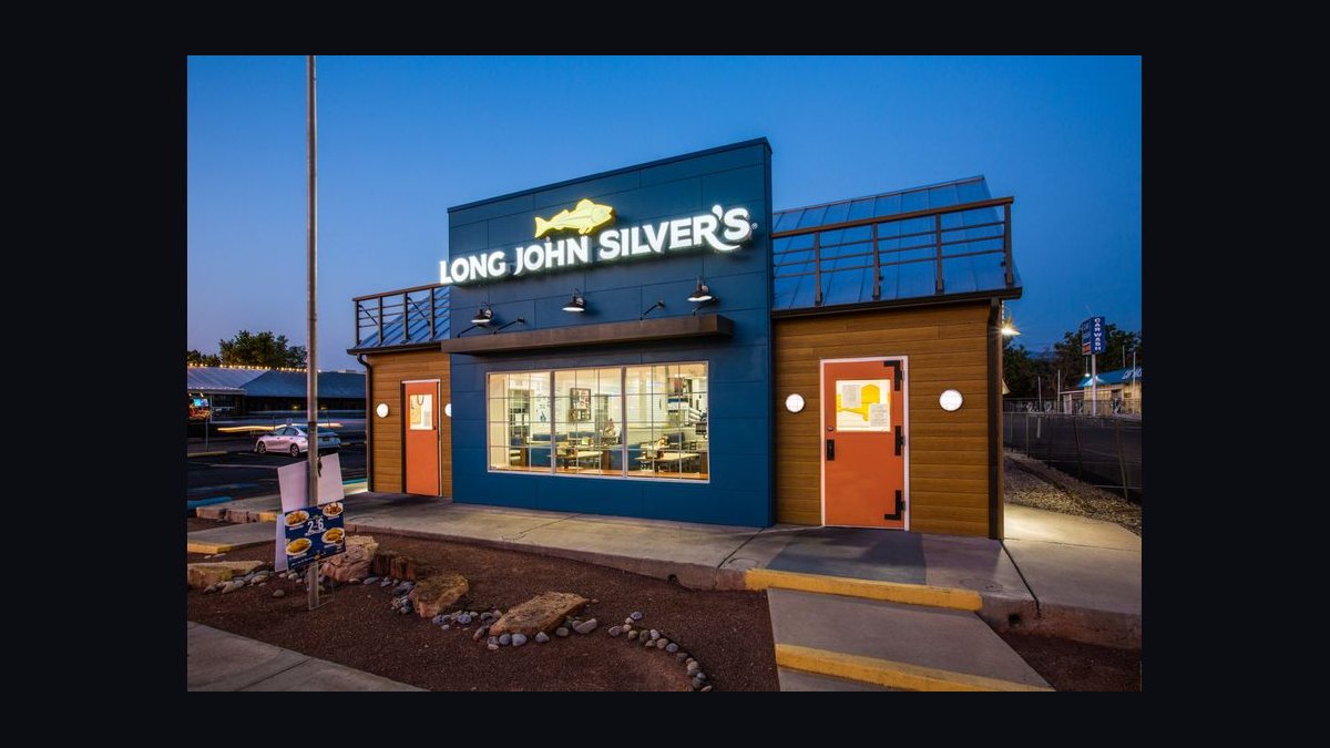 Should I open or buy a Long John Silver's franchise in 2027?