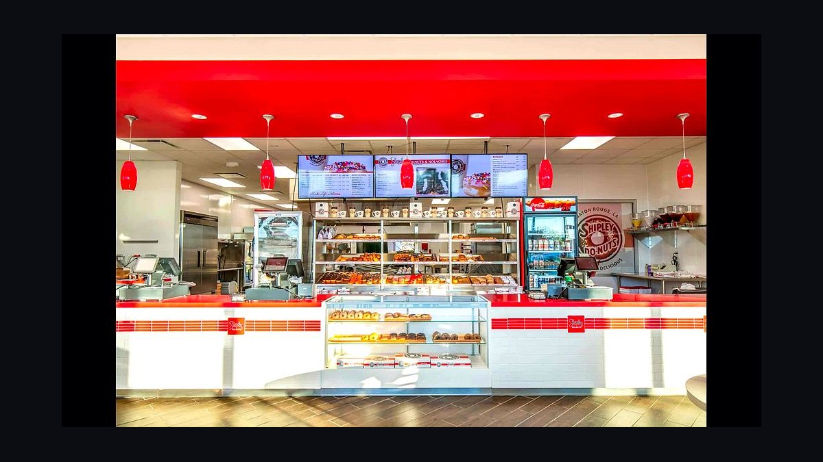 Should I open or buy a Shipley Do-Nuts franchise in 2027?