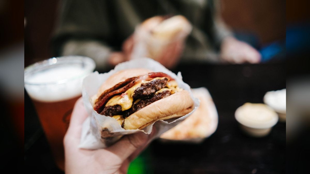 Should I open or buy a BurgerFi franchise in 2027 — figure 4