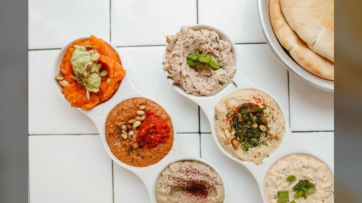 Should I open or buy a Garbanzo Mediterranean franchise in 2027 — figure 4