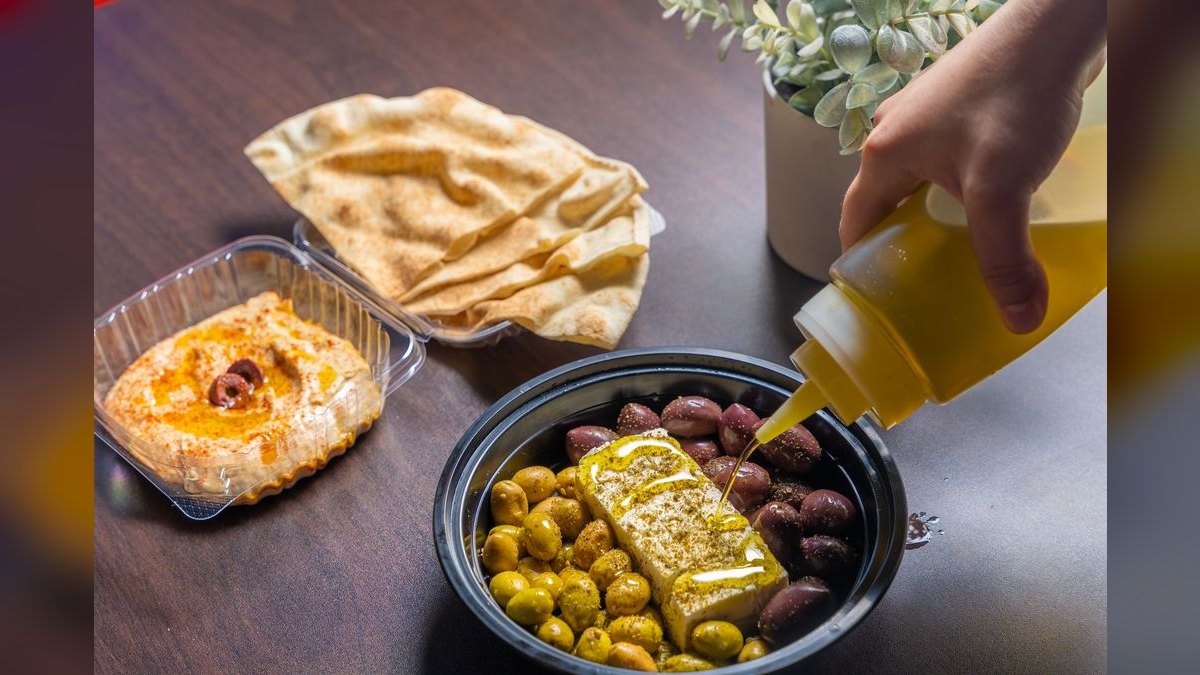 Should I open or buy a Garbanzo Mediterranean franchise in 2027?