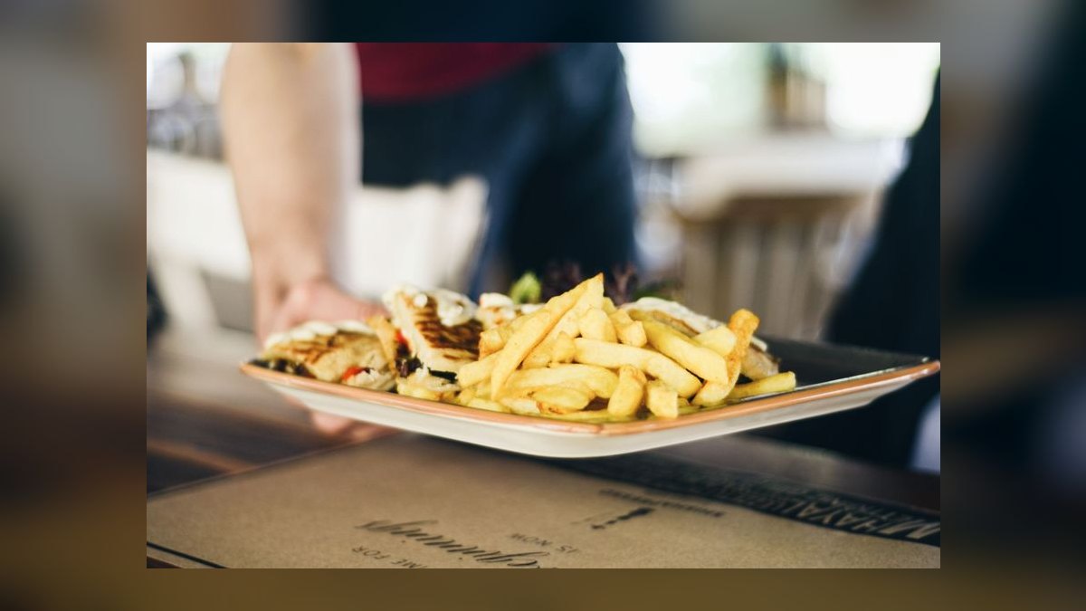 Should I open or buy an Applebee's franchise in 2027 — figure 9