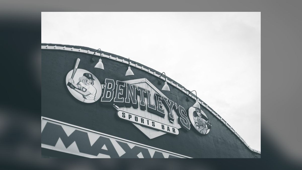 Should I open or buy a Bennigan's franchise in 2027 — figure 10