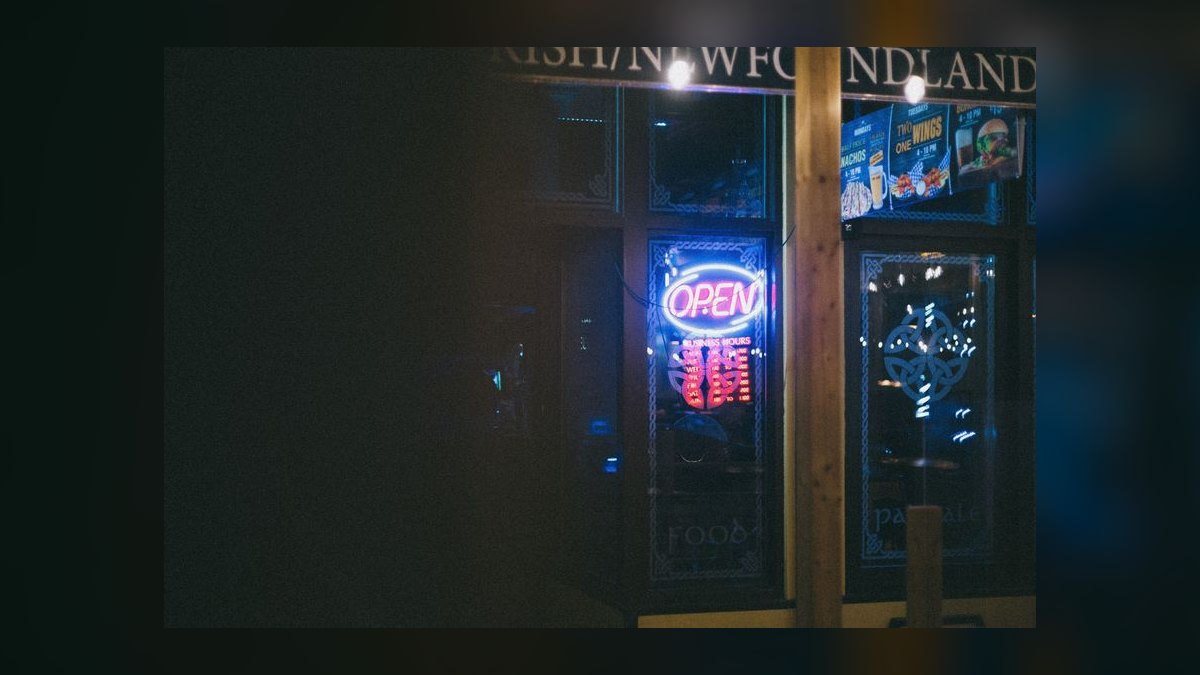 Should I open or buy a Bennigan's franchise in 2027 — figure 9