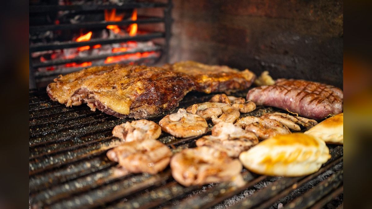 Should I open or buy a Bonefish Grill franchise in 2027 — figure 4