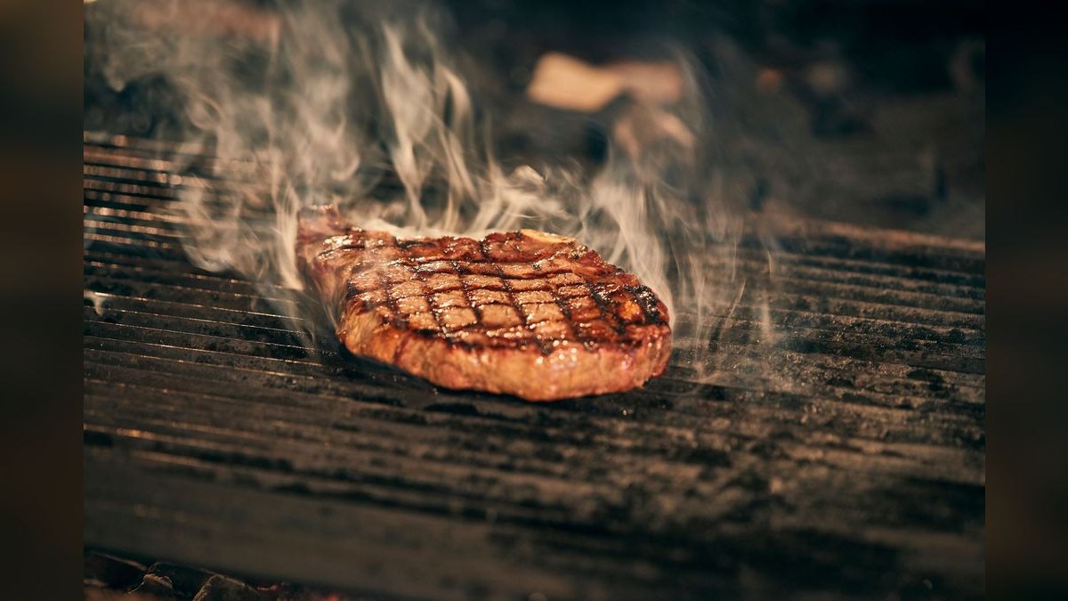 Should I open or buy a Bonefish Grill franchise in 2027 — figure 6
