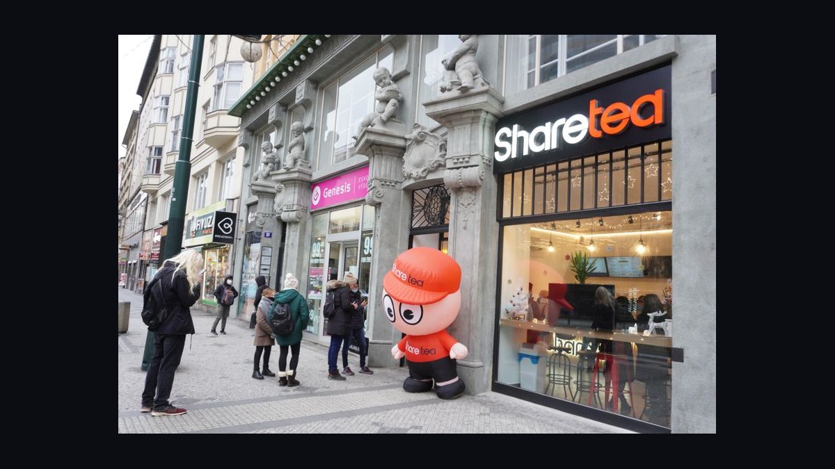 Should I open or buy a Sharetea franchise in 2027?