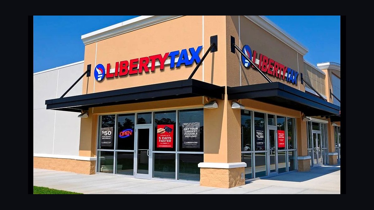Should I open or buy a Liberty Tax franchise in 2027?