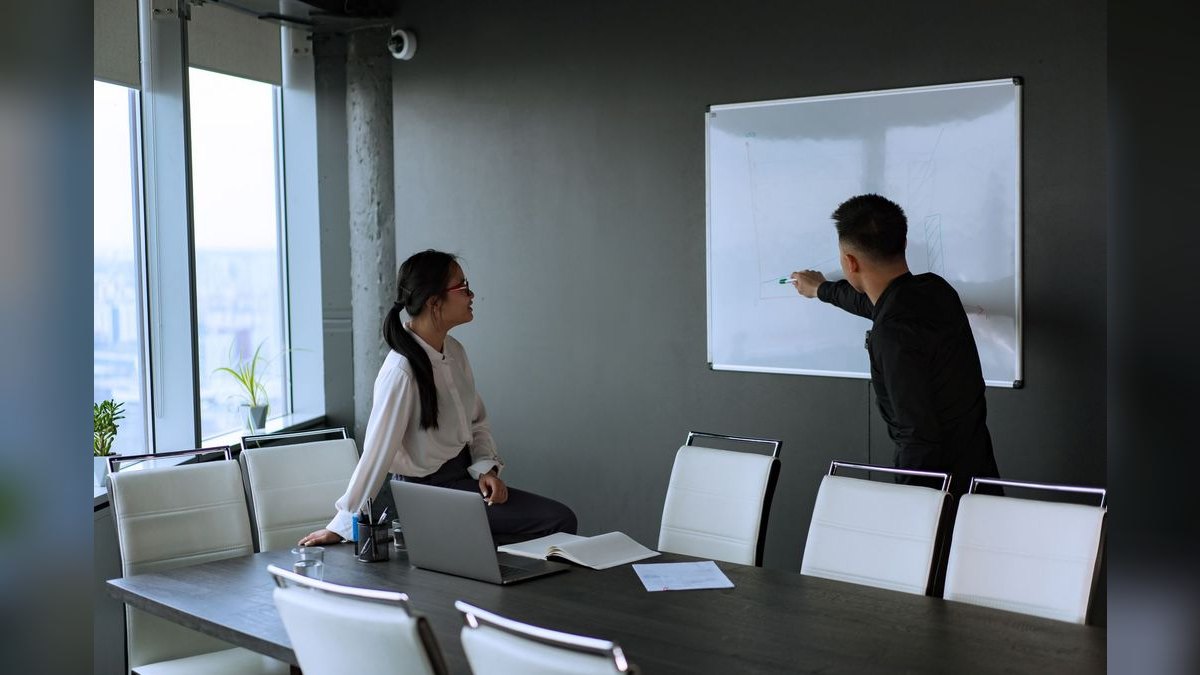 Should I open or buy an Express Employment Professionals franchise in 2027 — figure 2