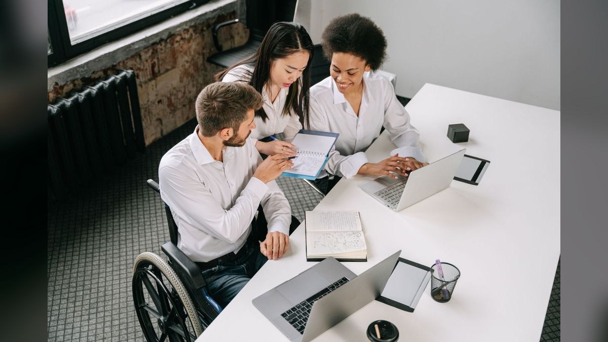 Should I open or buy a Snelling Staffing franchise in 2027 — figure 4