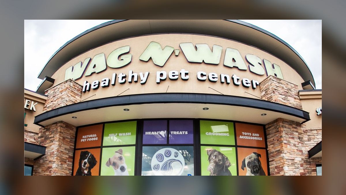 Should I open or buy a Wag N' Wash franchise in 2027?