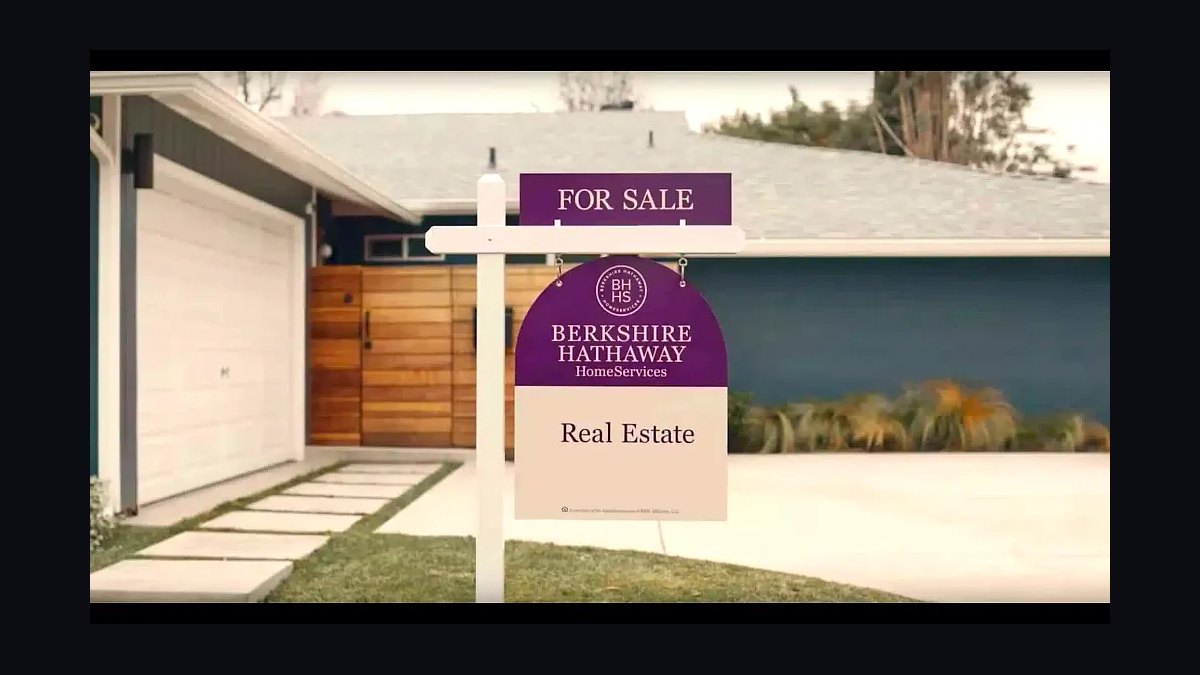 Should I open or buy a Berkshire Hathaway HomeServices franchise in 2027?