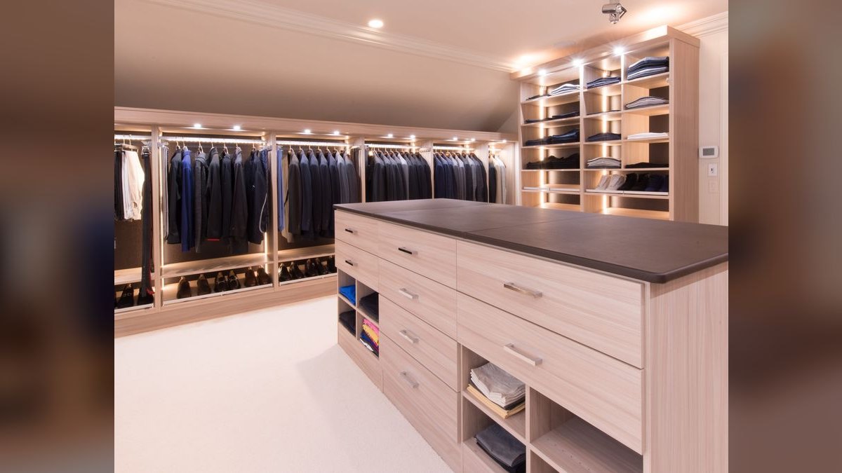 Should I open or buy a California Closets franchise in 2027 — figure 5