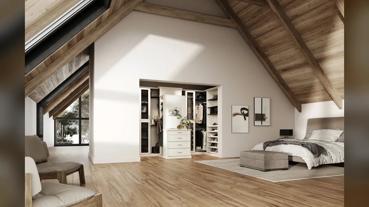 Should I open or buy a Closets by Design franchise in 2027?