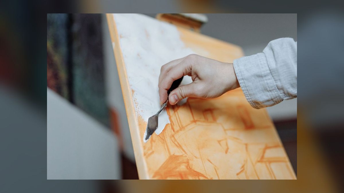 Should I open or buy a WOW 1 DAY PAINTING franchise in 2027 — figure 8
