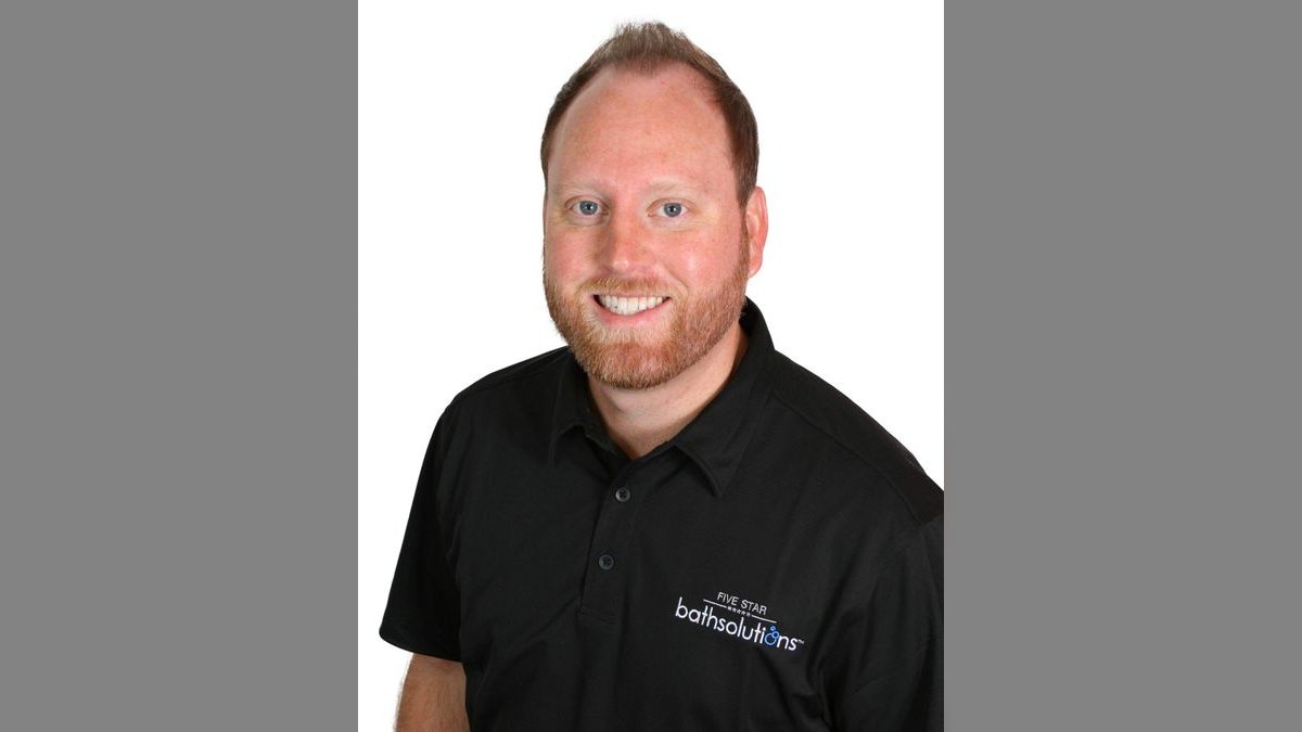 Should I open or buy a Five Star Bath Solutions franchise in 2027?