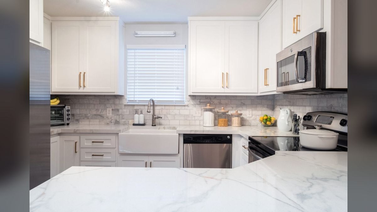 Should I open or buy a Granite Transformations franchise in 2027 — figure 3