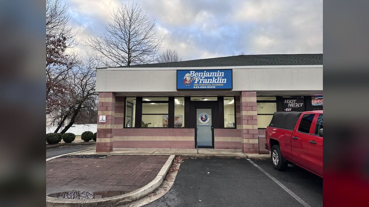 Should I open or buy a Benjamin Franklin Plumbing franchise in 2027 — figure 1