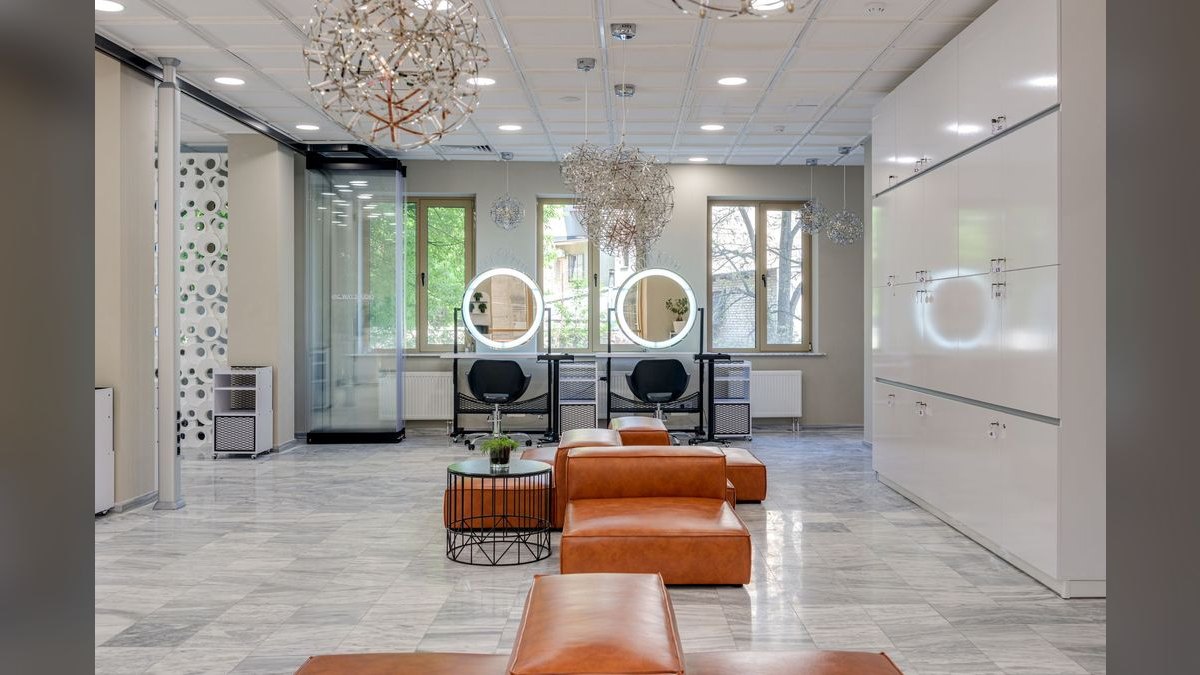 Should I open or buy a MY SALON Suite franchise in 2027 — figure 3