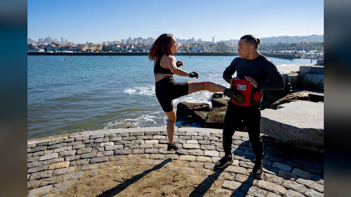 Should I open or buy a 9Round Kickbox Fitness franchise in 2027 — figure 1