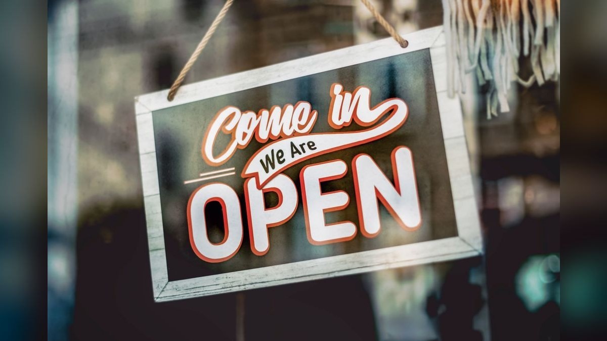 Should I open or buy a Sonny's BBQ franchise in 2027?