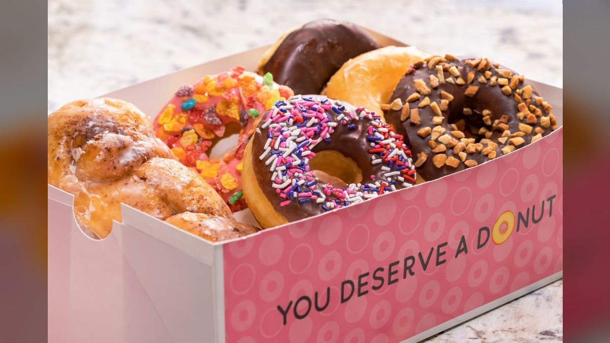 Should I open or buy a Hurts Donut franchise in 2027?