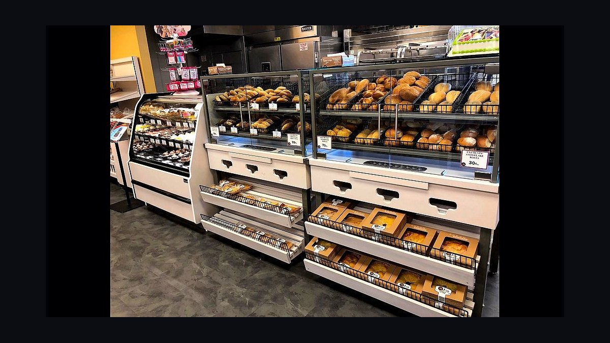 Should I open or buy a Bruegger's Bagels franchise in 2027 — figure 2