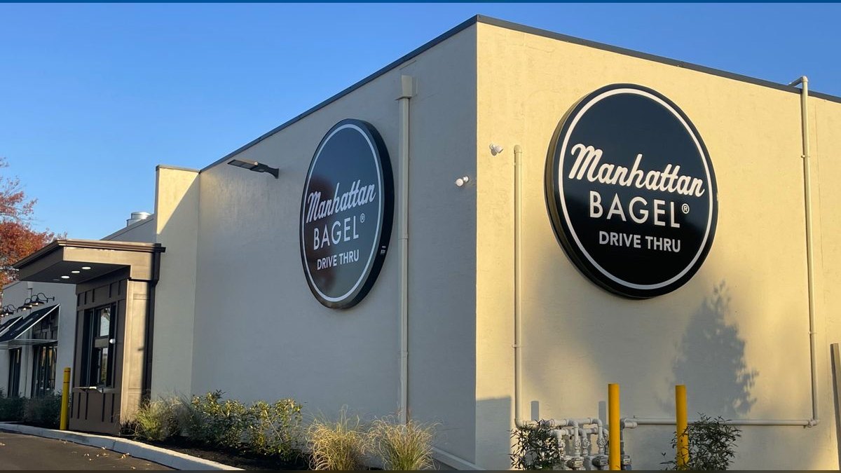 Should I open or buy a Manhattan Bagel franchise in 2027 — figure 2