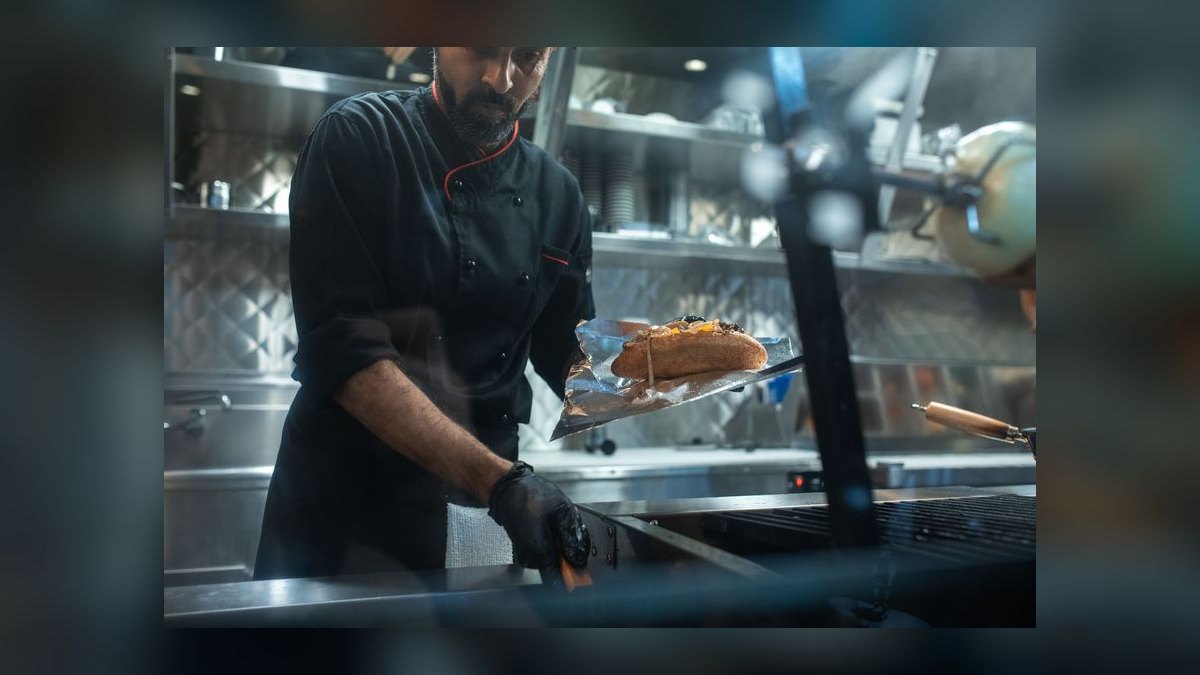 Should I open or buy a Capriotti's Sandwich Shop franchise in 2027 — figure 9