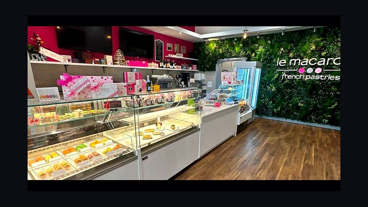 Should I open or buy a Le Macaron French Pastries franchise in 2027?