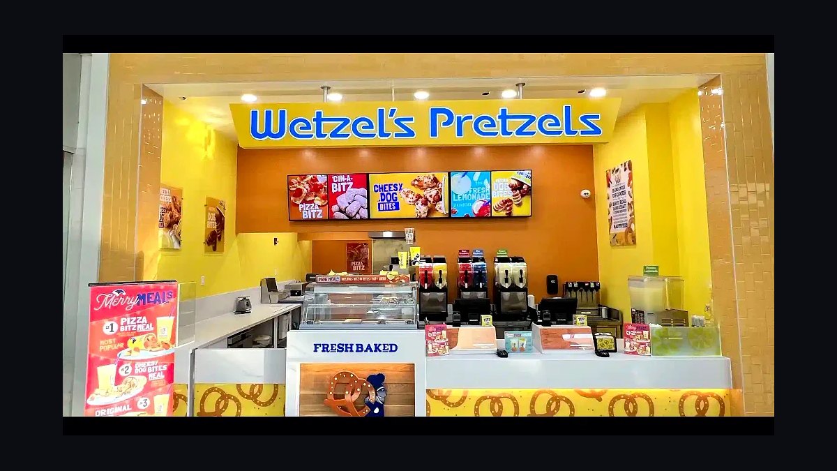Should I open or buy a Wetzel's Pretzels franchise in 2027?
